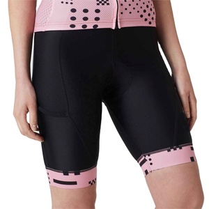 Conjuntos de Uniformes de Ciclismo Personalizados de Solid Traders, Transpirables, Resistentes al Viento, Reversibles, Antibacterianos, con Pantalones Cortos Acolchados y Jersey de Manga Corta con Logotipo - Product Image 3