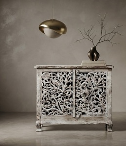 Buffet ancien en bois massif blanc vieilli, sculpté, avec rangement, pour salle à manger et salon - Product Image 1