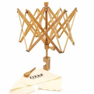 Enrouleur de fil robuste en bois, style parapluie, avec pince de table, support de bobine pour le bobinage de la laine et du fil de tricot - Product Image 3