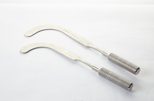 Equipo de Aumento de Senos de la Mejor Calidad, Set de Tijeras para Cirugía de Senos, Pinzas para Senos, Retractor de Senos de REEAX - Product Image 2