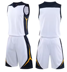 Conjunto de Uniforme de Baloncesto Personalizado Premium 100% Poliéster Transpirable para Hombre y Mujer, Camisetas y Pantalones Cortos Lisos para Equipos y Universidades - Product Image 3