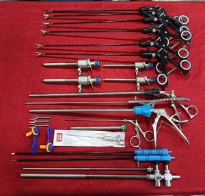 Kit d'instruments de chirurgie laparoscopique électrique à intervention minimale : Pinces, Ciseaux, Trocart, Porte-aiguille en acier inoxydable - Product Image 6
