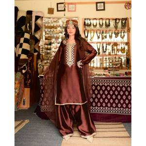 Magnifique ensemble de costume en satin marron pour femme avec broderie Zari, tenue de soirée, taille XL - Product Image 2