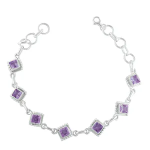 Elegante Brazalete Hecho a Mano Ligero de Plata de Ley con Amatista Púrpura para Mujer - Product Image 1