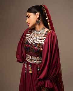 Vestido Afgano Kuchi de Diseño Vintage, Hecho a Mano, Tradicional, Tribal, Bordado, para Mujer, Vestido Afgano Kuchi para Festivales, Cultura Pashtun - Product Image 3