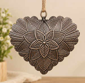 AK Laiton Haute Qualité Métal Coeur Forme De Noël Décor Suspendu Avec Antique Fini Pour Hôtel Décor/Arbre De Noël Décor - Product Image 1