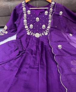 Conjunto de Lujo de Algodón Chanderi con Bordado, de Secado Rápido, con Dupatta, para Uso Festivo, Precio al por Mayor, Prenda Étnica - Product Image 3