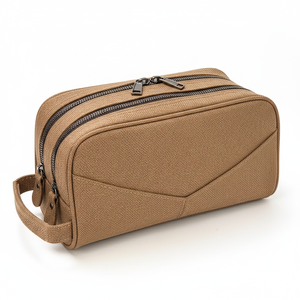 Nouvelle pochette de voyage portable en PVC avec fermeture éclair pour homme, idéale pour les cosmétiques de luxe, écologique et très demandée - Product Image 1