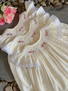 Elegante Vestido Floral para Bebé Niña, Estilo Algodón y Lino, Hecho a Mano, Bordado, Vietnam OEM, Ropa para Cumpleaños - Product Image 5