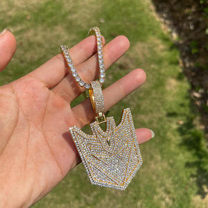 CONCEPTION Colgante Unisex de Moissanita con Diseño de Escudo, Plata 925 Bañada en Oro de 14K, Certificado GRA, Estilo Hiphop, para Uso Diario - Product Image 4