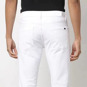 Pantalones Vaqueros para Hombre con Precio Ajustable, Antiarrugas, Calidad Premium, Transpirables, Ligeros y Cómodos, Totalmente Personalizables - Product Image 4