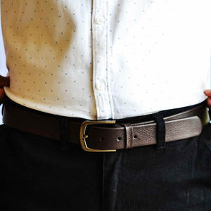 Cinturones de Vestir de Cuero Vacuno Vintage Personalizables para Hombre con Hebilla de Acero, Impermeables, Venta al Por Mayor Directa de Fábrica - Product Image 6