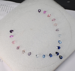 Pierre précieuse de laboratoire multi-saphir sans défaut, taille poire, ensemble de pierres précieuses de laboratoire en corindon 6x4 mm - Product Image 2