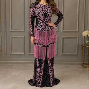 Vestido de Noche Negro Rosa con Adornos de Sirena para Mujer, Diseño de Diseñador, con Cuentas y Flecos, Formal, Elegante, de Malla Elástica hasta el Suelo, Natural - Product Image 1