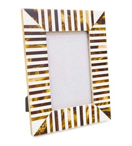 Cadre photo au design innovant, incrustation en résine avec finition brillante, cadre photo en MDF, à prix raisonnable. - Product Image 6