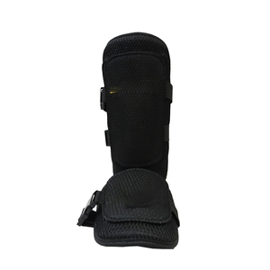 Protector de Piernas de Malla Negra con Cierre de Velcro, Equipo de Protección Ligero para Adultos, Uso en Todas las Estaciones - Product Image 1