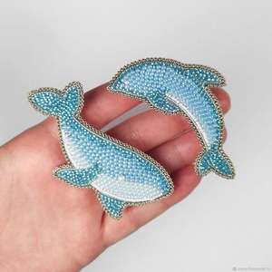 Broche Colibri Faite Main, Ensemble de Broches Élégantes en Perles de Verre et Perles Bugle Irisées, Épingle de Revers Oiseau pour Femme, Artisanat Artistique - Product Image 4