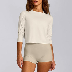 Women's New Product Customized 3/4 Sleeves Curved Hem Crop Length <b>Long</b> Sleeve Shirt Wide Shoulder Neck Yoga Wear Shirt - Product Image 4