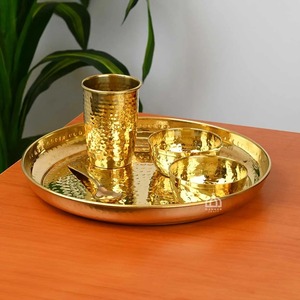 Plateau de service rectangulaire en métal poli doré de qualité supérieure, avec compartiments, idéal pour les mariages, les fêtes, les restaurants et les événements - Product Image 6