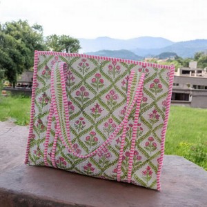 Bolsos de fin de semana acolchados de algodón con estampado floral, bolsos de hombro grandes estilo bohemio, bolsos multiusos, bolsos de regalo, bolsos de trabajo. - Product Image 4