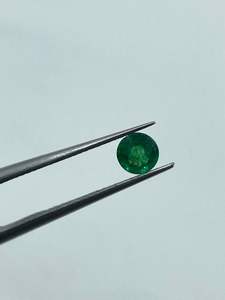 High Quality Natural Green <b>Emerald</b> A1 Quality 4.80mm 0.40cts Round Brilliant Cut Unisex Earrings Best for <b>Jewelry</b> <b>Sets</b> - Product Image 4