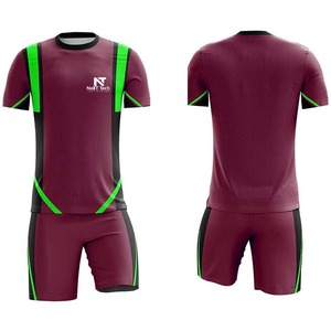 Vêtements de sport confortables pour hommes, uniforme de football 100% polyester, uniforme de football sur mesure pour hommes - Product Image 2