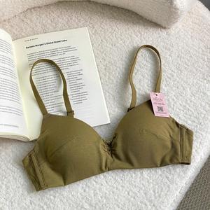 Soutiens-gorge sans armatures pour femmes en gros avec bretelles réglables - Product Image 1
