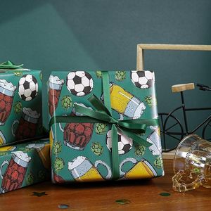 Mini Rotolo di Carta da Regalo per Birra da 17 Pollici x 16,5 Piedi per Compleanni Maschili - Include Set Decorativo per Feste con Birra, Birreria e Pallone da Football - Product Image 3