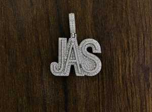 Colgante de Lujo Estilo Hip Hop con Letra Personalizada Iced Out, Diamante Moissanita VVS de Alto Brillo, Plata de Ley 925 - Product Image 4