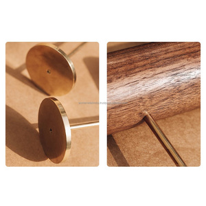 Bracelets faits à la main en bois avec finition en métal plaqué or, parfaits pour l'affichage et l'organisation de bijoux élégants - Product Image 4