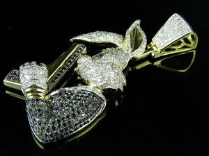 จี้เพชรบักส์บันนี่สไตล์ฮิปฮอปสตรีทแฟชั่นจาก KRISHNAM JEWELS ดีไซน์ทันสมัย พร้อมการตกแต่งระดับพรีเมียม เหมาะสำหรับทั้งชายและหญิง - Product Image 4