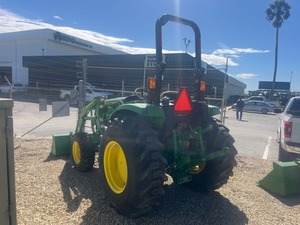 Tractor Compacto 2025 4066M Z158949, Equipo Premium Listo para Exportación - Product Image 2