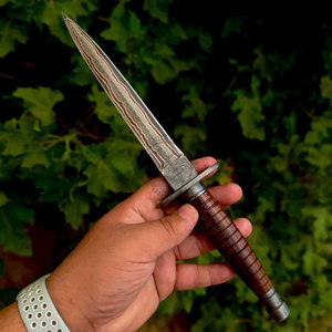 Nuevo Cuchillo de Caza Medieval de Acero de Damasco de Cobre de Doble Línea Forjado a Mano de Alta Dureza con Patrón de Gota de Lluvia, Hoja de 7 Pulgadas, Ambidiestro - Product Image 2