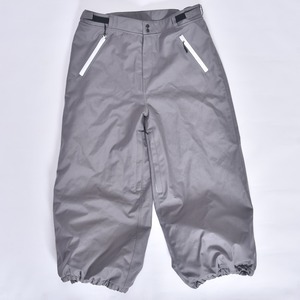 Pantalones de Nieve Impermeables Holgados Grises Personalizados con Bolsillos con Cremallera Blanca, Forro Polar Cálido, Ventilaciones y Puños Elásticos - Product Image 1