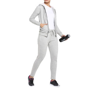 Fabricante de Conjuntos Deportivos Personalizados Premium para Mujer, Conjunto Deportivo de Dos Piezas al Por Mayor, Chaqueta Deportiva con Cierre Completo, Pantalones Jogger para Correr - Product Image 4