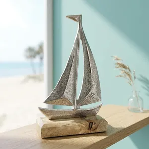 Grande sculpture de bateau à voile en aluminium sur socle en bois, ornement nautique argenté pour la décoration intérieure du salon ou du bureau - Product Image 4