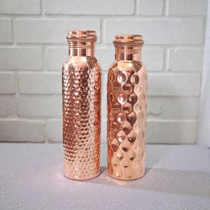 Bouteille en cuivre ayurvédique, bouteille en cuivre gravée, bouteille d'eau en cuivre martelé, bouteille en cuivre avec verre - Product Image 6