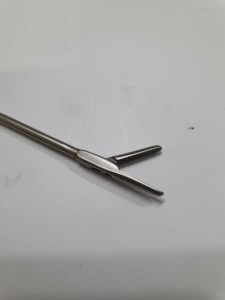 Pinzas Laríngeas Indirectas de Alta Calidad con Tres Puntas, Instrumentos ORL, Instrumentos Quirúrgicos para Laringoscopia, por DENTRIC IMPLANTS - Product Image 4