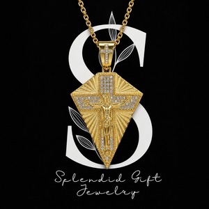 Nuevo Collar con Colgante de Cruz de Jesús Chapado en Oro de 18K, Estilo Hip Hop, Personalizado, de Acero Inoxidable, con Incrustaciones de Diamantes, Colgante de Crucifijo de Lujo - Product Image 1