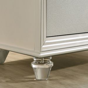 Comodino bianco perla a 2 cassetti con gambe in acrilico - Product Image 4