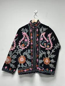 เสื้อแจ็คเก็ตผ้ากำมะหยี่สีดำสไตล์ซูซานี งานฝีมือประณีต ปักลายดอกไม้และเถาวัลย์ แขนยาว สไตล์โบฮีเมียน เสื้อคลุมสำหรับผู้หญิงช่วงฤดูใบไม้ร่วง - Product Image 1