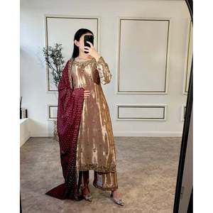 Top de fiesta para mujer de diseñador-Conjunto Plazzo y Dupatta con bordado - Product Image 2