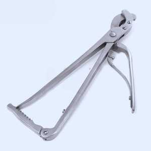 Premium Quality 2Pcs Veterinary Castration Forceps Set German Stainless Steel Heavy Duty Emasculator <b>Instruments</b> for Farm Animal - Product Image 4