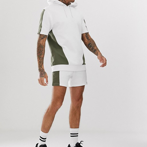 Conjunto de 2 Piezas para Hombre, Sudadera con Capucha y Pantalones Cortos con Bloques de Color, Contraste Blanco y Verde, Corte Regular, Transpirable, Tejido de Algodón y Poliéster - Product Image 1