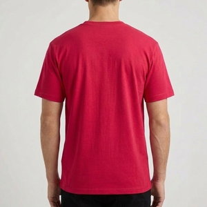 T-shirt rouge en coton à col rond, coupe ajustée, style frais pour vêtements d'équipe et collection de marque - Product Image 3