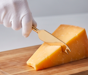Ensemble de couteau et fourchette à fromage en acier inoxydable doré, 2 pièces, avec manche en pierre marbrée, durable pour une utilisation en cuisine - Product Image 4