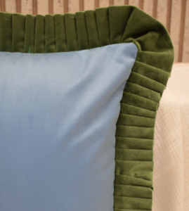Elegant Velvet Ruffle Cushion Cover Solid Color Decorative <b>Throw</b> <b>Pillow</b> Cover Wholesale Home Decor Sofa Couch Cushion Supplier - Product Image 2