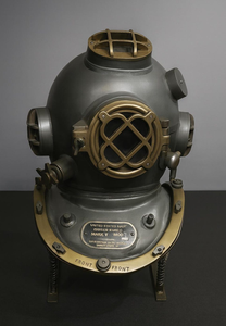 Réplica de Casco de Buceo de la Marina Estadounidense Mark V de 18 Pulgadas, Casco de Buceo de Acero y Aluminio para Aguas Profundas, Decoración Náutica Marítima - Product Image 5