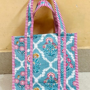 Sac fourre-tout mini matelassé en coton léger, couleur unie, imprimé floral, style bohème, fermeture éclair, design spacieux, sacs seau pour femmes - Product Image 3