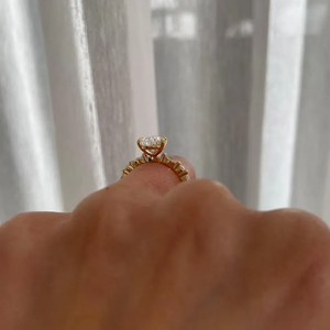 Anillo de Compromiso con Diamante Cultivado en Laboratorio, Corte Pera, Oro 14K, Anillo Solitario con Piedras Laterales, Certificado IGI, Anillo de Boda de Lujo - Product Image 2